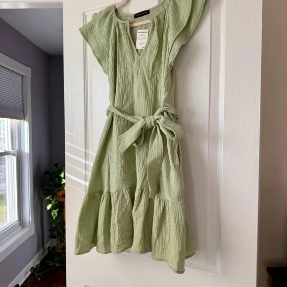 Gibsonlook Sage Green Flutter Sleeve Tiered Dress NWT - Picture 6 of 7
